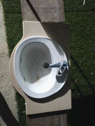 Lavabo Gala 30x44 cm con grifo y pie
