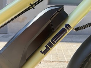 Yuba Kombi EP5 - Bicicleta Cargo Long Tail