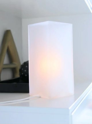 Lámpara de mesa vídreo. Ikea Grono