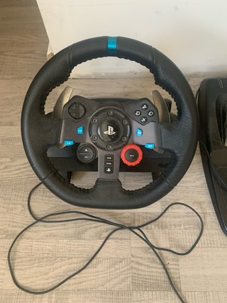 Volante Logitech G29 con Pedales
