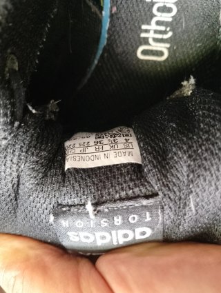 Lote de 6 zapatillas deportivas variadas