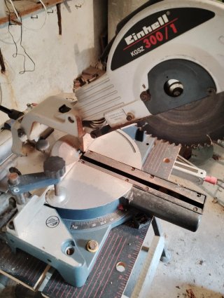 Sierra Ingletadora Einhell KGSZ 300/1