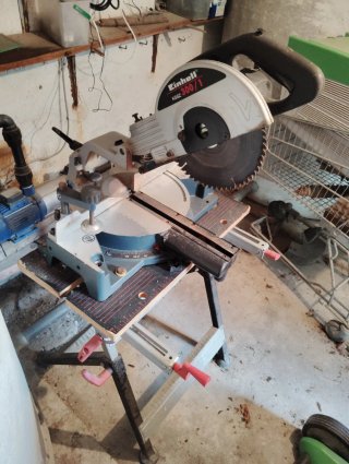 Sierra Ingletadora Einhell KGSZ 300/1