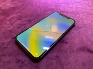 iPhone 12 64GB Kit Completo