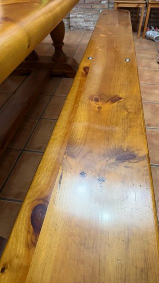 Conjunto mesa y bancos para bodega