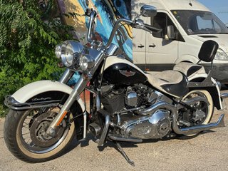 Harley-Davidson Softail Deluxe