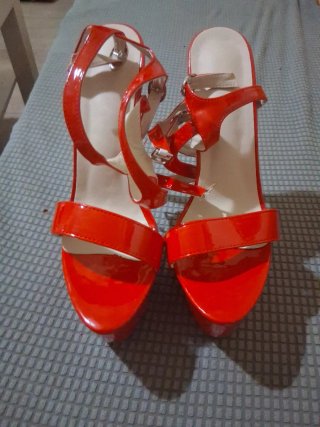 Zapatos sandalias de tacón alto rojos