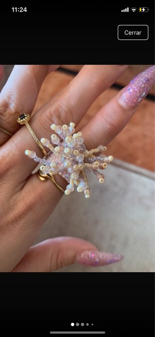 Anillo hecho a mano beige y rosa
