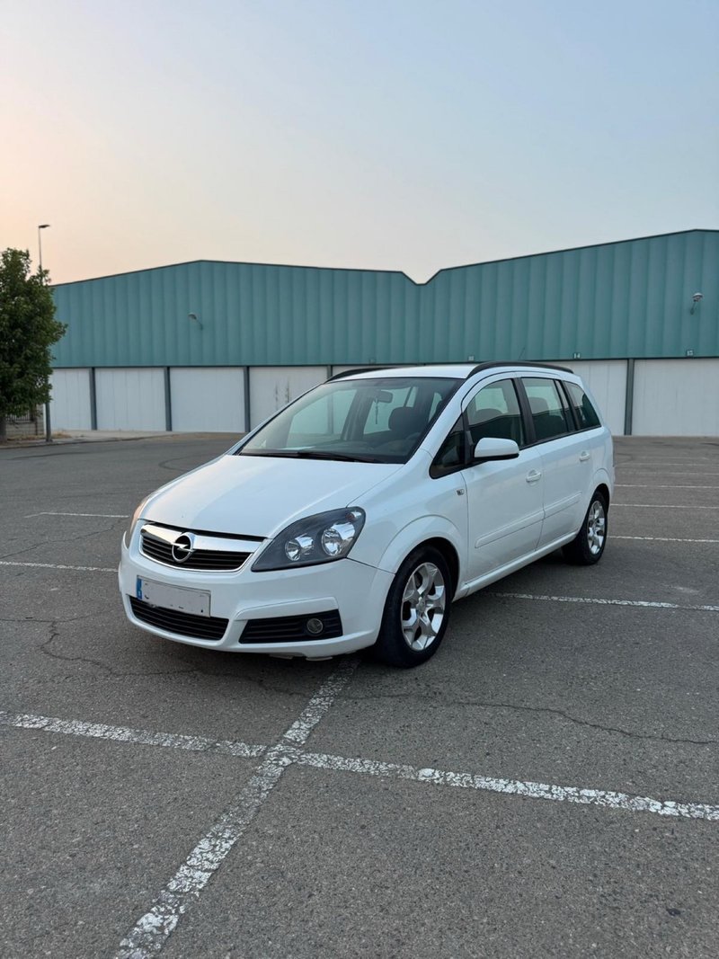 Opel Zafira 2007 - foto 1