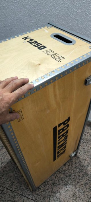 Cajón, baúl, arcón de herramientas