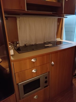 Caravana Burstner Averso TK 500