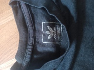 Camiseta vintage Adidas manga corta negra