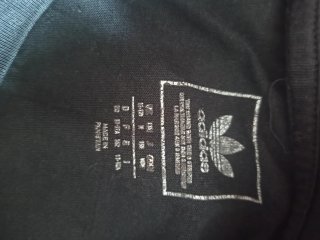Camiseta vintage Adidas manga corta negra