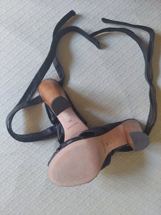 Sandalias AllSaints de piel negra - preciosas