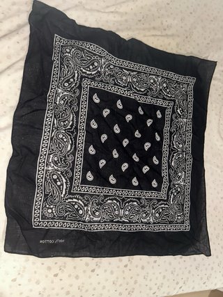 Lote 5 Pañuelos Estampados