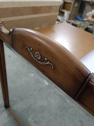 Espejo de madera maciza