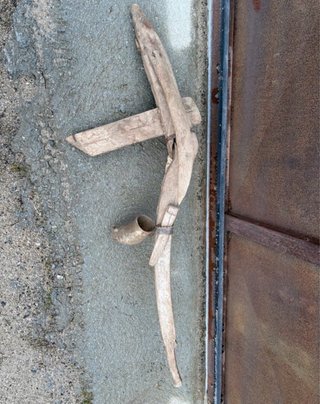 Pieza arado antigua madera
