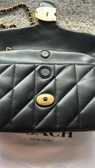Bolsa Coach Tabby 26 Preta Dourada