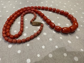 Collana corallo rosso naturale chiusura oro
