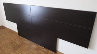 Cabecero wengué con 2 mesitas y mueble auxiliar