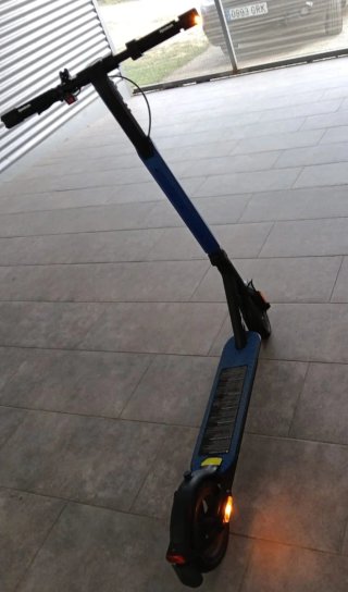 SÉ VENDE PATINETE ELÉCTRICO REEBOK URBAN 500W.