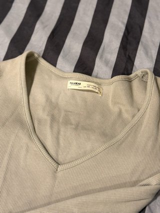 Top escote pull&bear