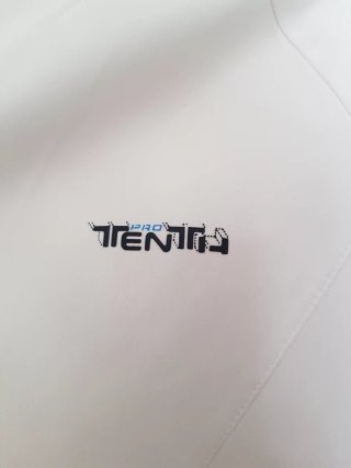 Camiseta Deportiva Tenth Pro Blanca y Azul