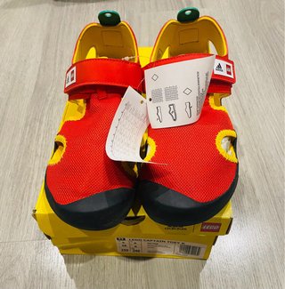 Sandalias Adidas x LEGO Rojas Amarillas T 38 Nueva