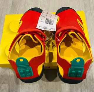 Sandalias Adidas x LEGO Rojas Amarillas T 38 Nueva