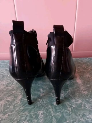 Botines negros tacón charol