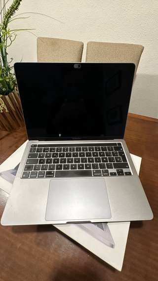 MacBook Pro 256GB (2020)