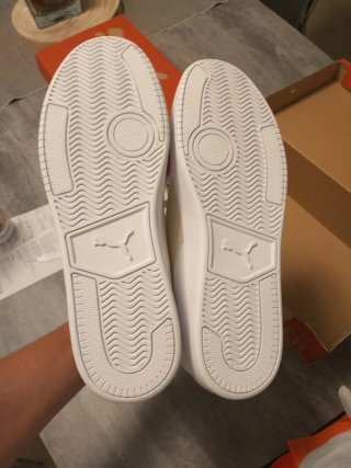 Zapatillas Puma Blancas y Beige Talla 44 Nuevas