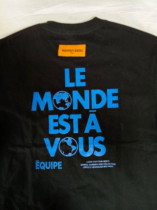 Camiseta Louis Vuitton Negra