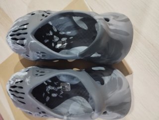 Adidas Yeezy Foam RNR MX Gris