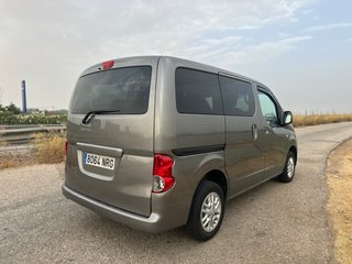 Nissan NV200 evalia 2013