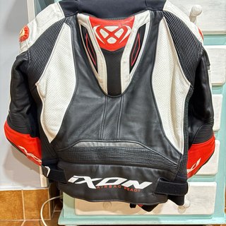 Chaqueta Moto IXON Seminueva
