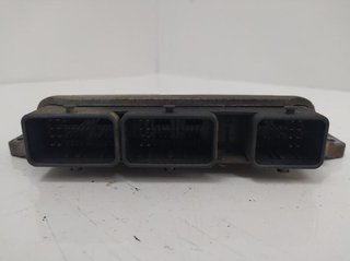 Renault 277957 centralita motor 8200298457 megane