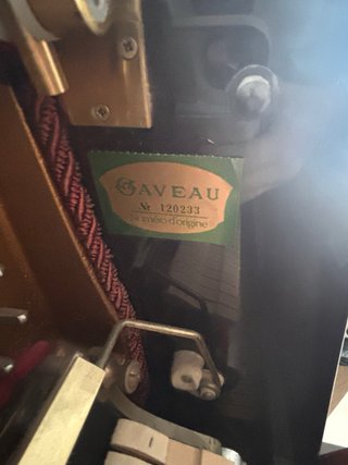 Piano vertical Gaveau (Schimmel)