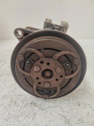 Compresor nissan 926000x010 terrano/terrano.ii