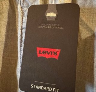 Camisa Levi's manga corta- NUEVO SIN ESTRENAR
