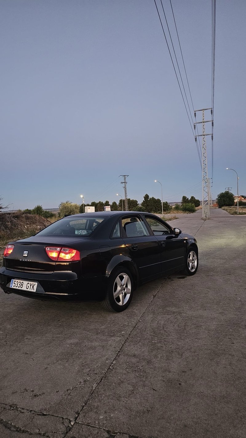 SEAT Exeo 2010 - foto 1