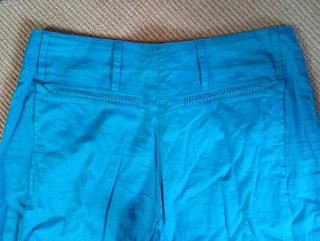 Pantalón ancho color turquesa oscuro talla M