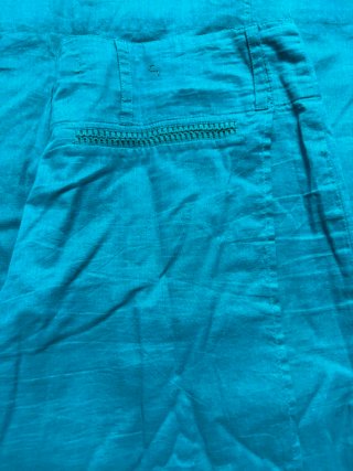 Pantalón ancho color turquesa oscuro talla M