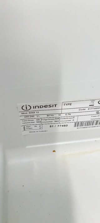 Nevera Indesit de una puerta 175X60cm