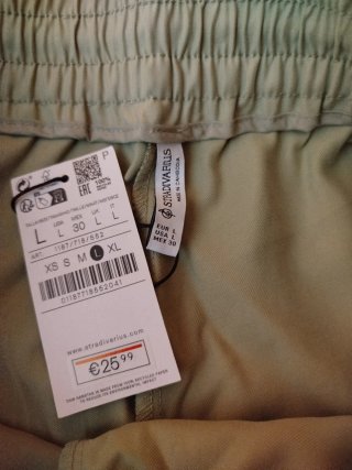Pantalón Verano Stradivarius Verde Claro.