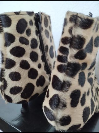 Botines Piel Animal Print Beige y Negro - Y2K