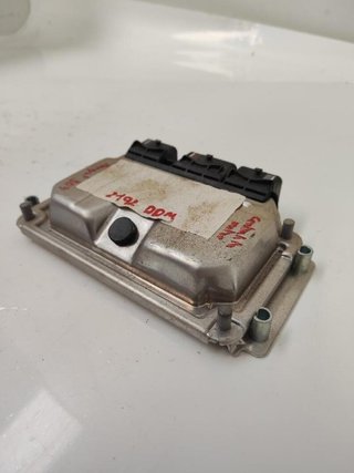 Centralita motor uce peugeot 297982 9650346180 307