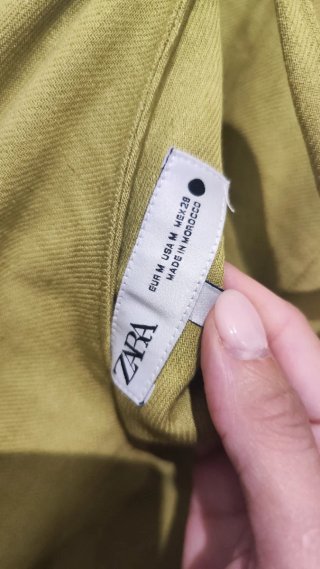 Vestido Zara nuevo sin estrenar verde oliva