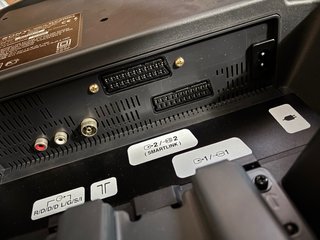 Sony WEGA KLV-27HR3 con mando original