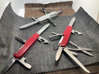 3  Victorinox: Fieldmaster, Climber, Spartan
